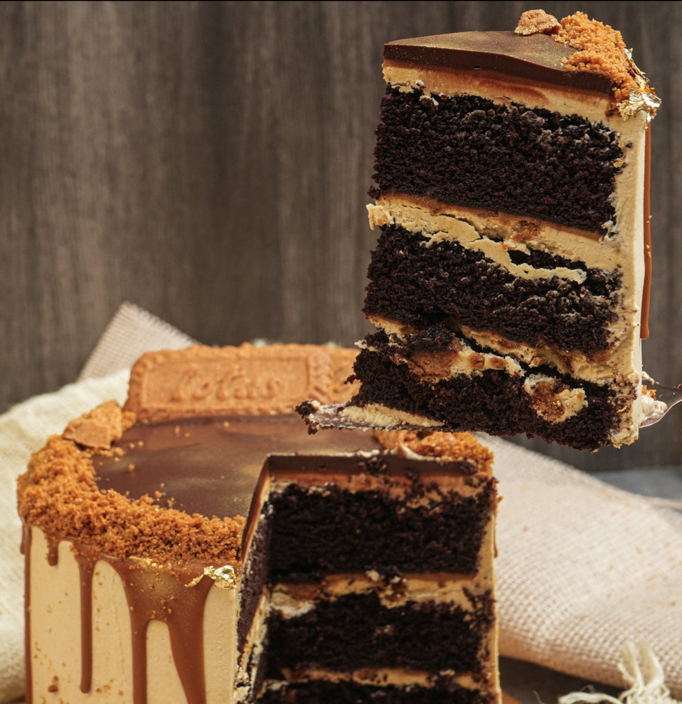 Chocolate Cookie Butter Cake (Biscoff)