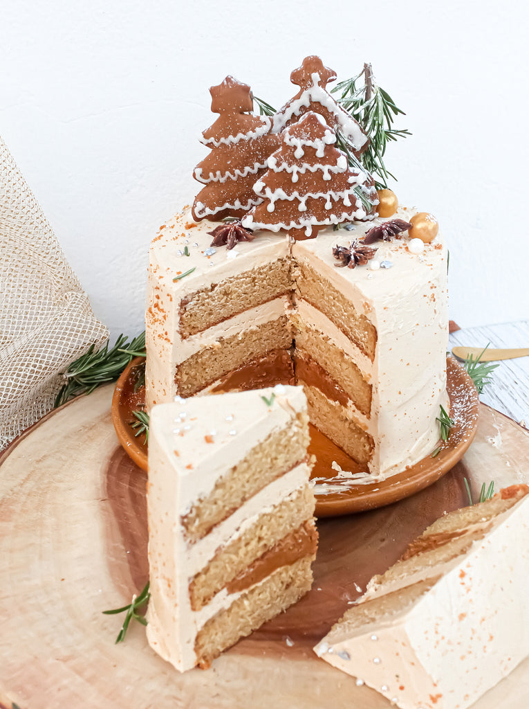 Gingerbread and Biscoff Christmas Cake
